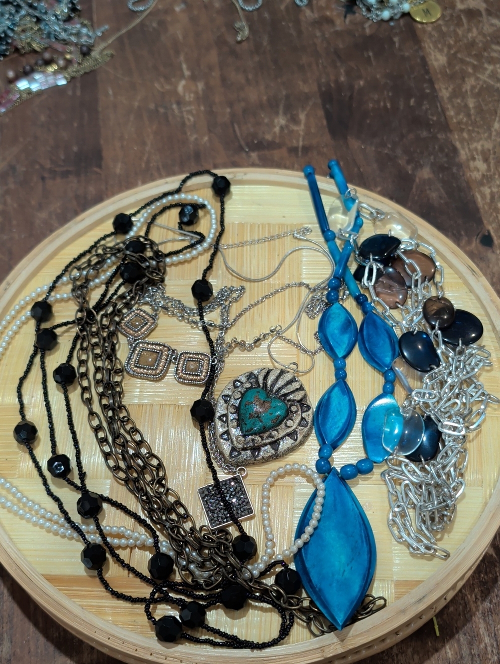 Assorted Women's Turquoise Color & Black Necklace Set